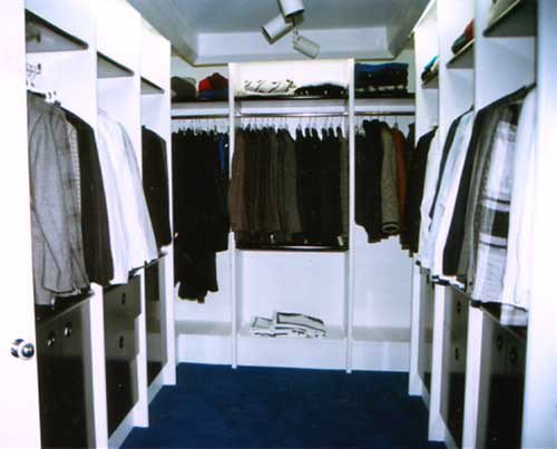 Memorial Condo - Closet